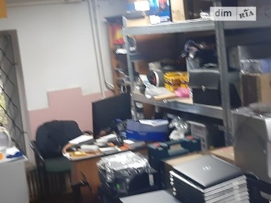 Продаж офісного приміщення 23 кв. м. на 0 поверсі на вул. Чорновола В'ячеслава 68, одноповерхова будівля • ID 32587898