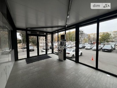 Продаж офісного приміщення 120 кв. м. на 1 поверсі на вул. Георгія Тарасенка, багатоповерхова будівля • ID 32444427