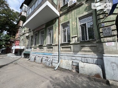 Гоголя вулиця, район Соборний, Дніпро, вул. Гоголя 13, чотириповерхова будівля • ID 32029217