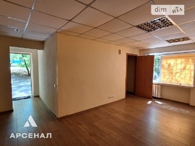 Продаж офісного приміщення 74.8 кв. м. на 1 поверсі на бул. Центральний 19Б, п'ятиповерхова будівля • ID 31765061