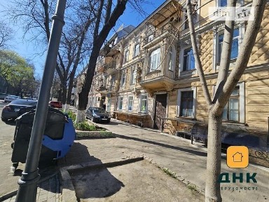 Продаж офісного приміщення 95 кв. м. на 0 поверсі на пров. Маяковського 4, чотириповерхова будівля • ID 31215423