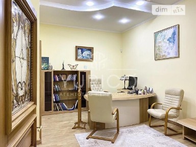 Лютеранська вулиця, район Печерський, Київ, метро Хрещатик, вул. Лютеранська 25, чотириповерхова будівля • ID 30409103