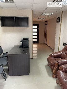 Продаж офісного приміщення 36.4 кв. м. на 1 поверсі на вул. Мазепи, п'ятиповерхова будівля • ID 23839829
