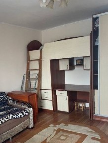 Здам надовго 1 кім. квартиру. Центр. Ліфт 9 вересня