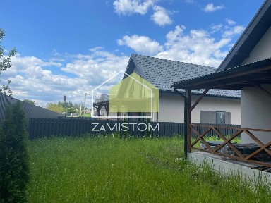 Продаж будинку 127 м²