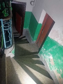 Нежитлове приміщення в цокольному поверсі на вул. Труша.