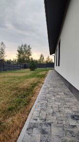 Продаж житлового будинку