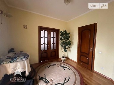 Продаж частини будинку на вул. Сільськогосподарська, 3 кімнати • ID 32972120