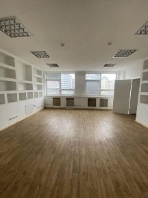 Оренда офісу вул. Євгена Сверстюка, 23 на 577,4 м², без комісії