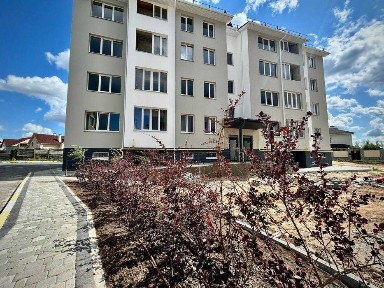 Готова квартира в закритому Комплексі, індивідуальне газове опалення.