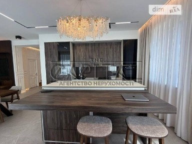 Продаж 2 поверхового будинку з гаражем і ділянкою на 7 соток, 200 кв. м, 5 кімнат, на вул. Урядова • ID 34717405