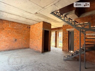 Продаж 2 поверхового таунхауса з ділянкою на 3 сотки, 95 кв. м, 2 кімнати, на вул. Сонячна 56 • ID 34716228