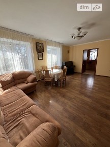 Продаж 2 поверхового будинку з ділянкою на 9 соток, 213 кв. м, 5 кімнат, на вул. Незалежна • ID 34512266