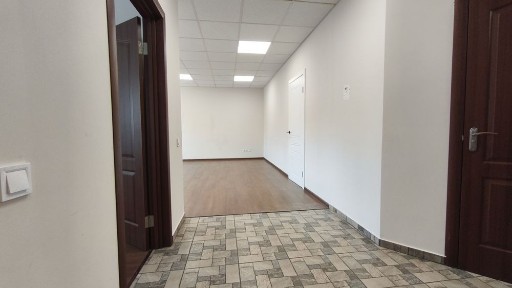 Здається в оренду просторе 2-рівневе приміщення 177 м² у офісному центрі (вул. Садова, 2а)