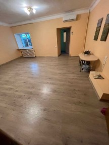 Продам приміщення в центрі Києва, з ремонтом та окремим входом.