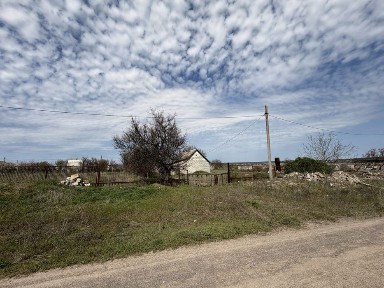 Продаж Дома та земельної ділянки 0,25 га с. Каравелово