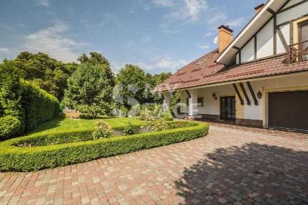 Сучасний будинок (450 м2), 35 сот, Іванковичі/ Рославичі