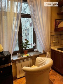 Довготривала оренда 3к квартири на вул. Михайла Грушевського 34/1 • ID 34496390
