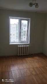 Терміновий продаж 3-кімнатної квартири за вигідною ціною в м. Карлівка (мік-н 