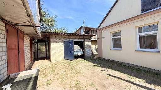 Продається будинок в Ставищі зі зручностями