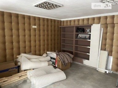 Здається комерційне приміщення на вул. Павла Корнелюка, площа 18 кв. м • ID 34073716