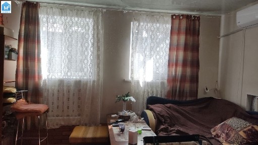 Автономне 2-рівневе житло на землі: власний двір та BBQ-зона - район вул. Робочої від власника