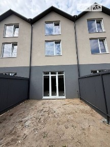 Продаж 3 поверхового таунхауса з ділянкою на 1 сотку, 120 кв. м, 4 кімнати, на вул. Набережна • ID 34719405