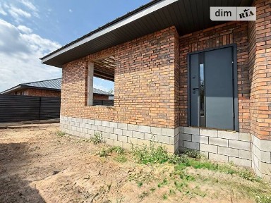 Продаж 1 поверхового таунхауса з ділянкою на 1.5 сотки, 85 кв. м, 3 кімнати, на вул. Успішна • ID 34732840