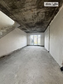 Продаж 3 поверхового таунхауса з ділянкою на 1 сотку, 95 кв. м, 3 кімнати, на вул. Живописна • ID 34701816