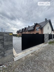 Продаж 2 поверхового таунхауса з ділянкою на 1.6 сотки, 130 кв. м, 4 кімнати, на вул. Гуменюка 44 • ID 34559605