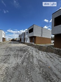 Продаж 2 поверхового таунхауса з ділянкою на 1 сотку, 107 кв. м, 3 кімнати, на вул. Приозерна • ID 34209743