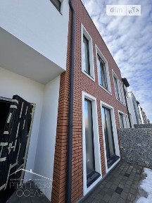 Продаж 2 поверхового таунхауса 105 кв. м, 3 кімнати, на вул. Сергія Голубєва 15 • ID 34025502