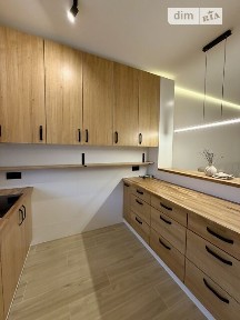 Продаж 2 поверхового таунхауса з ділянкою на 2.5 сотки, 122.7 кв. м, 3 кімнати, на вул. Мілана Шашіка • ID 33929786