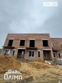 Продаж 2 поверхового таунхауса з ділянкою на 1.5 сотки, 121 кв. м, 4 кімнати, на вул. Дачна • ID 33804271