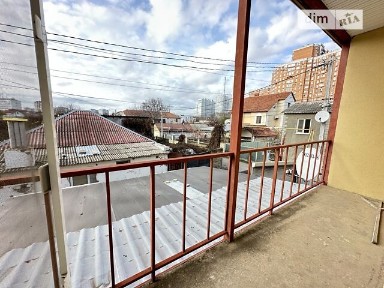 Продаж 3 поверхового таунхауса з ділянкою на 1.5 сотки, 174 кв. м, 4 кімнати, на вул. Березова • ID 33588047