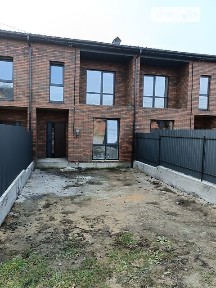 Продаж 2 поверхового таунхауса з ділянкою на 2 сотки, 120 кв. м, 3 кімнати, на вул. Винниченка • ID 33749092