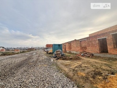 Продаж 1 поверхового таунхауса з ділянкою на 2 сотки, 75 кв. м, 3 кімнати, на 4-й пров. Чупринки Григорія • ID 33684294