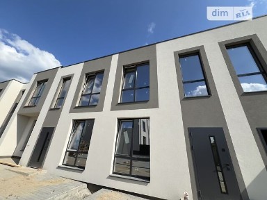 Продаж 2 поверхового таунхауса з ділянкою на 1 сотку, 115 кв. м, 3 кімнати, на вул. Мирна • ID 33499027