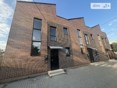 Продаж 2 поверхового таунхауса з ділянкою на 4 сотки, 68.6 кв. м, 2 кімнати, на 2-й пров. Мирослава Скорика • ID 33469175