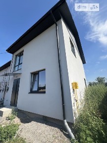 Продаж 2 поверхового таунхауса з ділянкою на 2 сотки, 80 кв. м, 2 кімнати, на вул. Молодіжна • ID 33457239