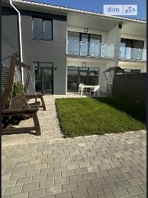 Продаж 2 поверхового таунхауса з ділянкою на 2 сотки, 130 кв. м, 3 кімнати, на вул. Гарманна • ID 33457200