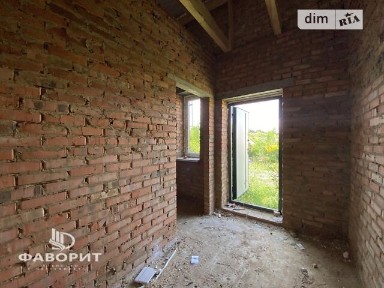 Продаж 1 поверхового таунхауса з ділянкою на 2.1 сотки, 82 кв. м, 2 кімнати, на вул. Садова 1 • ID 33403274