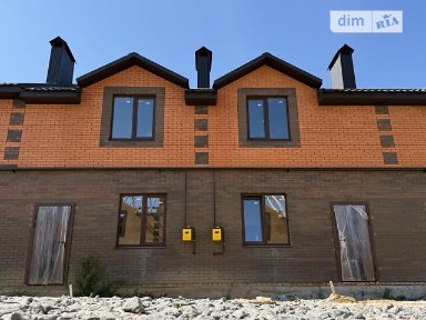Продаж 2 поверхового таунхауса з ділянкою на 1.5 сотки, 80 кв. м, 2 кімнати, на шосе Барське • ID 33399194