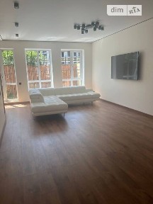 Продаж 2 поверхового таунхауса з ділянкою на 1 сотку, 105 кв. м, 3 кімнати, на вул. Лазурна • ID 33239242