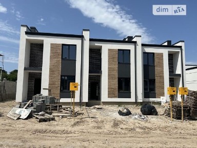 Продаж 2 поверхового таунхауса з ділянкою на 1.5 сотки, 100 кв. м, 4 кімнати, на вул. Кулика і Гудачека • ID 33188423
