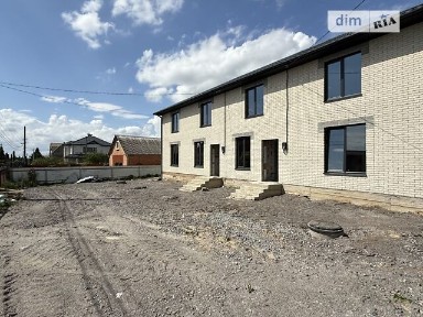 Продаж 2 поверхового таунхауса з ділянкою на 2 сотки, 86 кв. м, 3 кімнати, на вул. Грушева • ID 33138291
