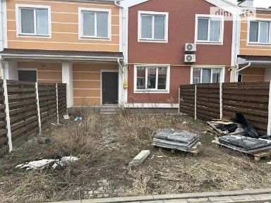 Продаж 2 поверхового таунхауса з ділянкою на 1 сотку, 66.2 кв. м, 2 кімнати, на вул. Гетьманська • ID 32894275