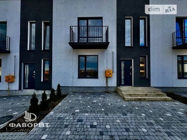 Продаж 2 поверхового таунхауса з ділянкою на 2 сотки, 105 кв. м, 3 кімнати, на вулиця Незалежності • ID 32749769