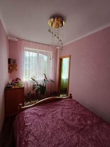 Продам 3х кімнатну квартиру Г. Крут, автон. опален., ремонт, мебелі