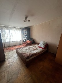 Продаж трикімнатної квартири Ужгород